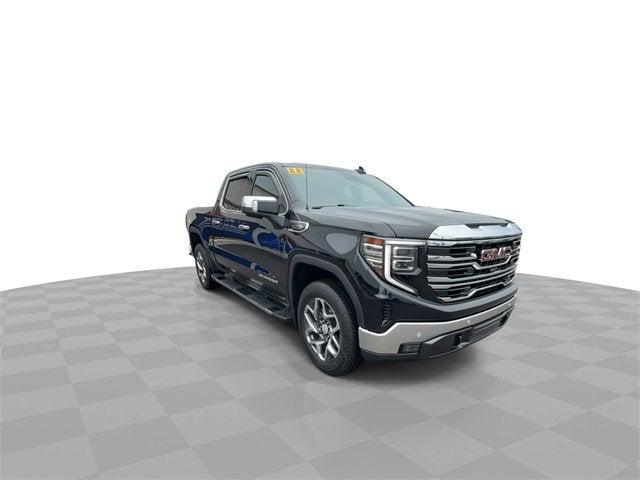 2022 GMC Sierra 1500 4WD Crew Cab Short Box SLT