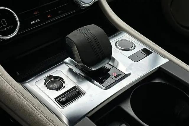 2024 Jaguar F-PACE R-Dynamic S P250 AWD Automatic