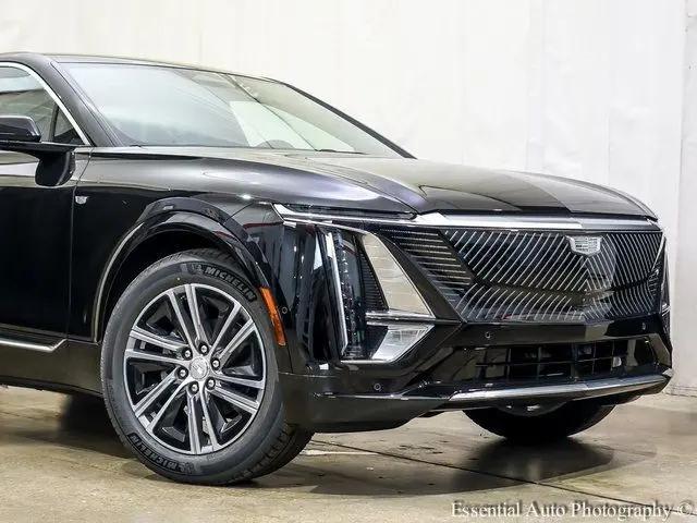 2025 Cadillac iQ Luxury 1 RWD
