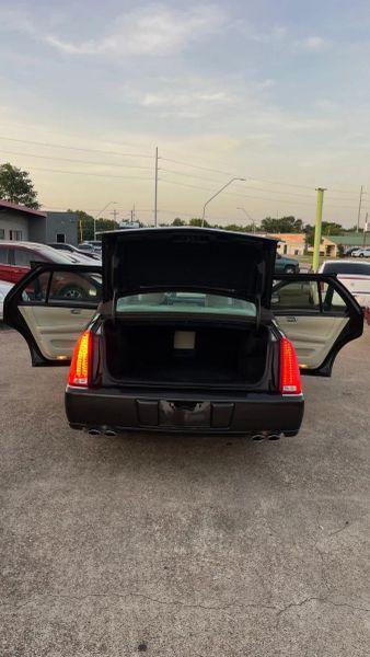 2009 Cadillac DTS 1SA