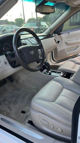 2010 Cadillac DTS Standard