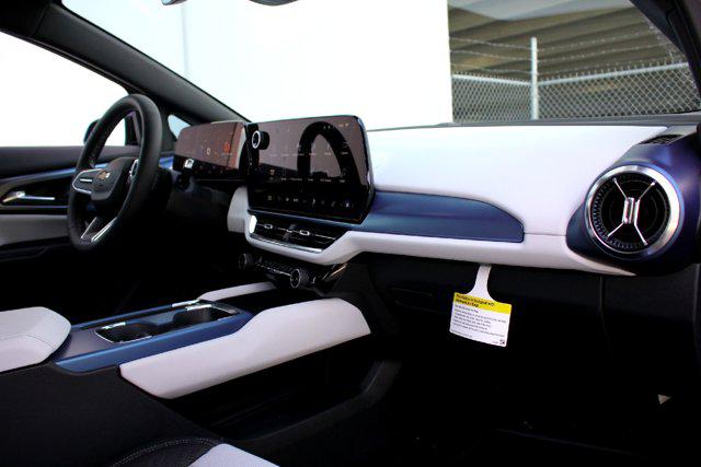 2025 Chevrolet Equinox LT 2