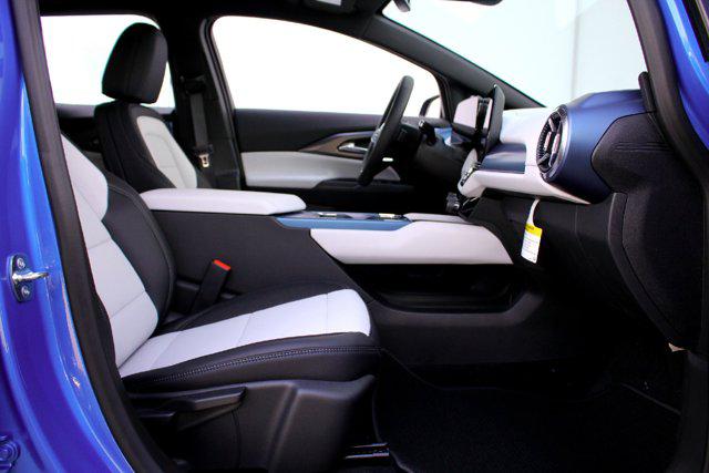 2025 Chevrolet Equinox LT 2