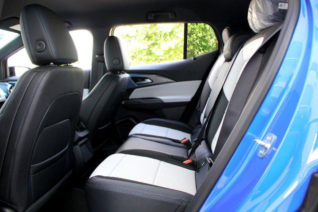 2025 Chevrolet Equinox LT 2