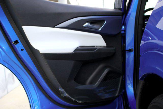 2025 Chevrolet Equinox LT 2