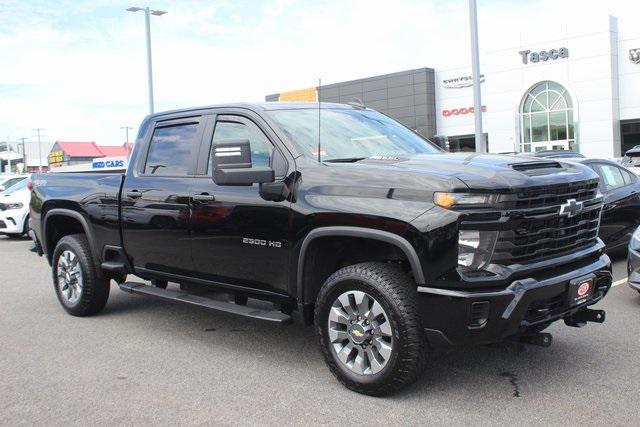 2024 Chevrolet Silverado 2500HD 4WD Crew Cab Standard Bed Custom