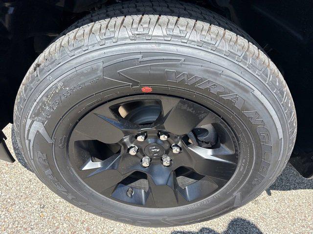 2025 RAM Ram 1500 RAM 1500 TRADESMAN CREW CAB 4X4 57 BOX