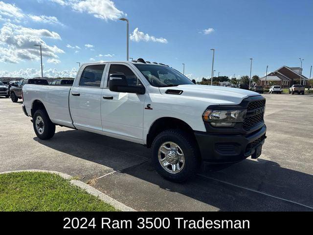 2024 RAM 3500 Tradesman Crew Cab 4x4 8 Box 2024 RAM 3500 Tradesman Crew Cab 4x4 8 Box
