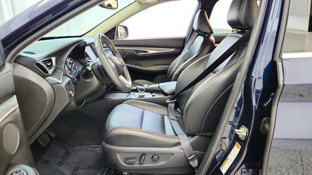 2022 INFINITI QX50 LUXE AWD