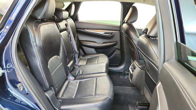 2022 INFINITI QX50 LUXE AWD