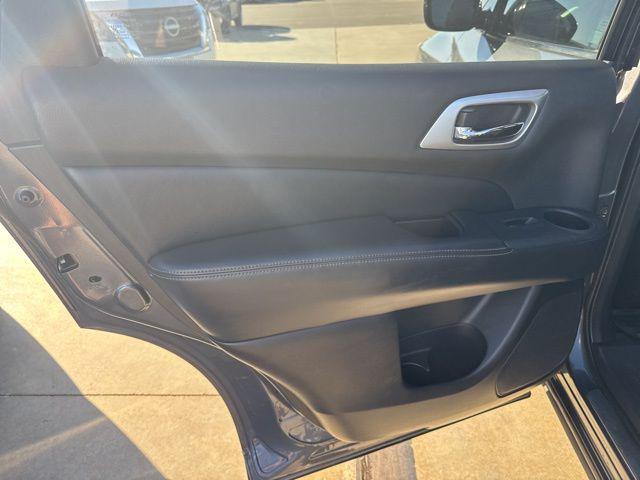 2013 Nissan Pathfinder SL
