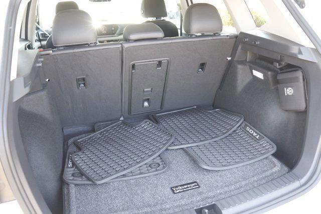 2024 Volkswagen Taos 1.5T SEL