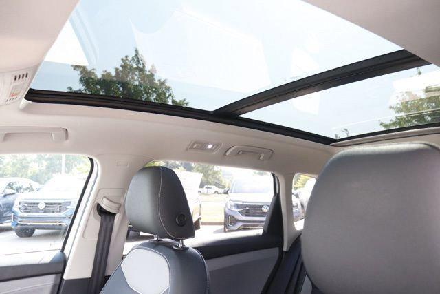 2024 Volkswagen Taos 1.5T SEL