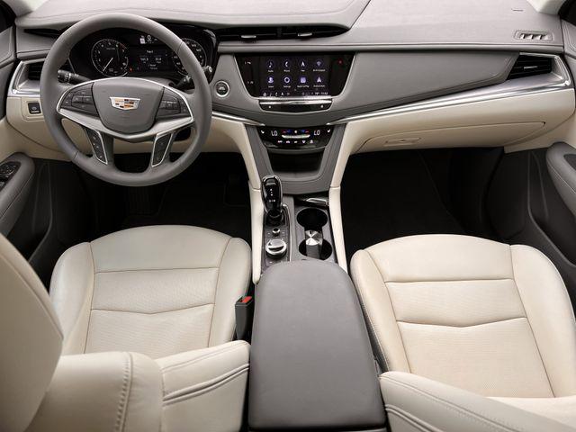 2025 Cadillac XT5 FWD Premium Luxury