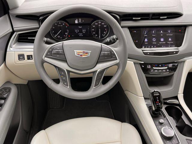 2025 Cadillac XT5 FWD Premium Luxury