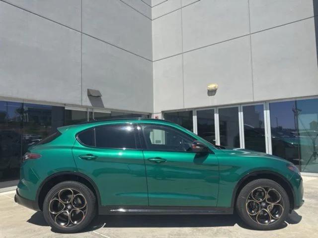 2025 Alfa Romeo Stelvio STELVIO INTENSA AWD