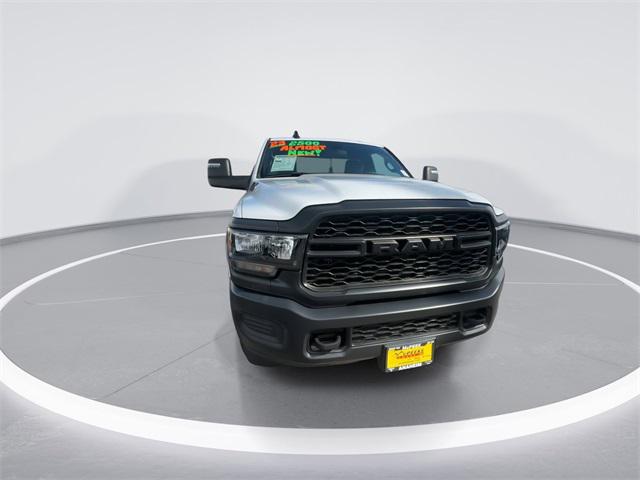 2023 RAM 2500 Tradesman Regular Cab 4x2 8 Box