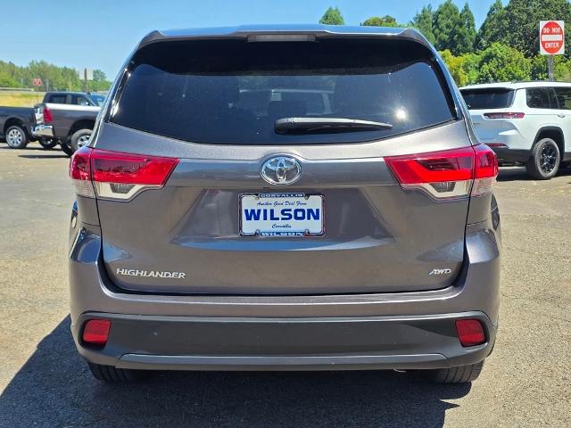 2019 Toyota Highlander LE