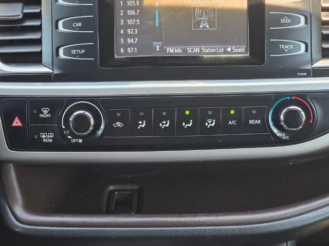 2019 Toyota Highlander LE