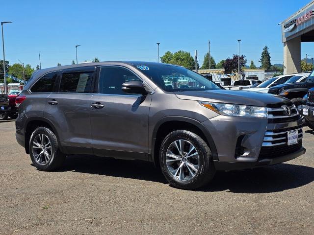 2019 Toyota Highlander LE