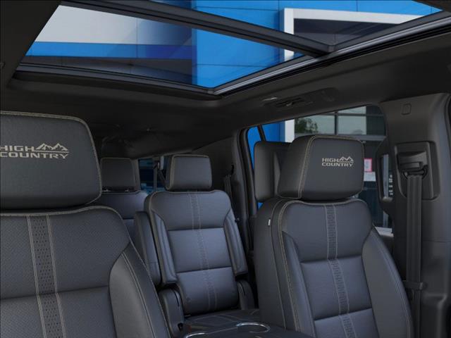2025 Chevrolet Suburban 4WD High Country