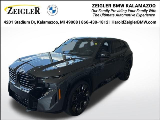 2023 BMW XM Base