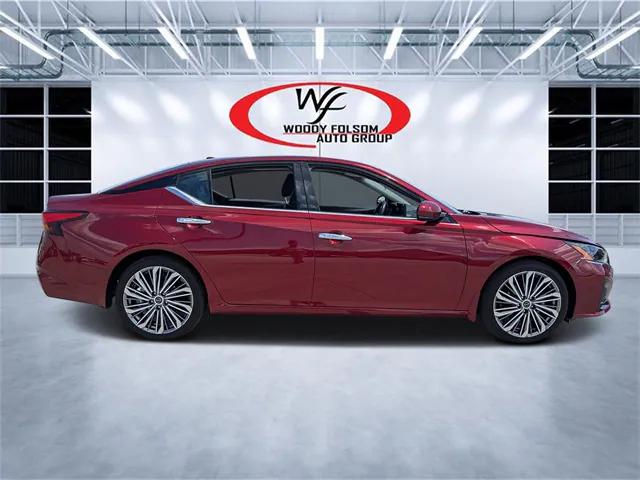 2024 Nissan Altima SL FWD