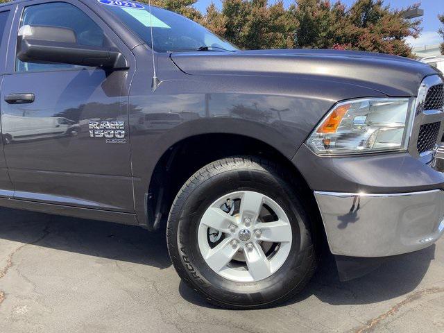 2023 RAM 1500 Classic SLT Crew Cab 4x4 57 Box