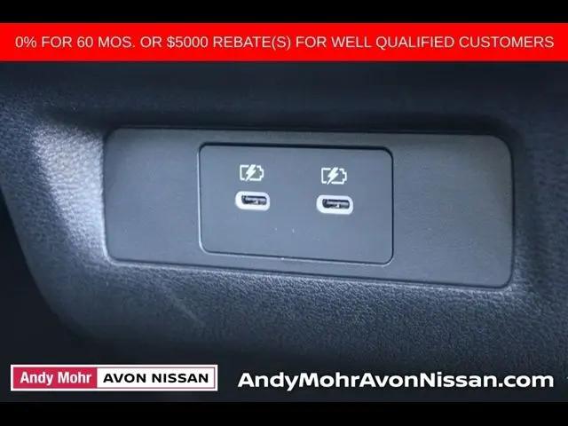 2025 Nissan Murano SV