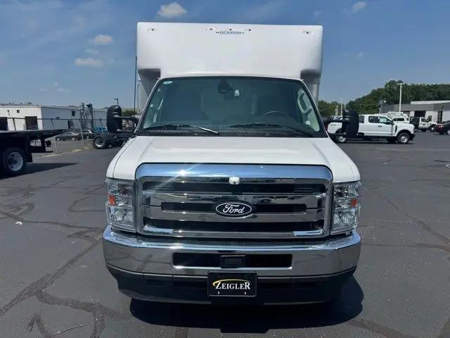 2026 Ford E-350 Cutaway E-Series Cutaway