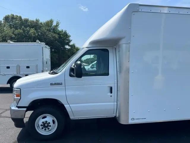2026 Ford E-350 Cutaway E-Series Cutaway