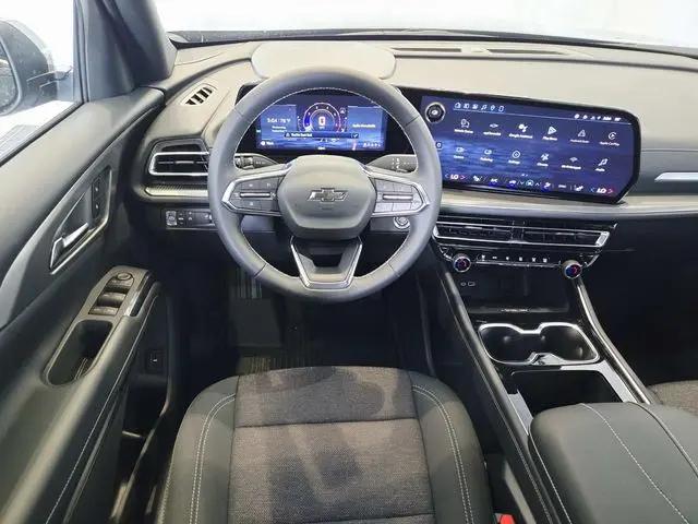 2026 Chevrolet Traverse FWD LT