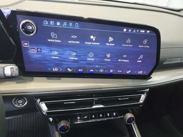 2026 Chevrolet Traverse FWD LT