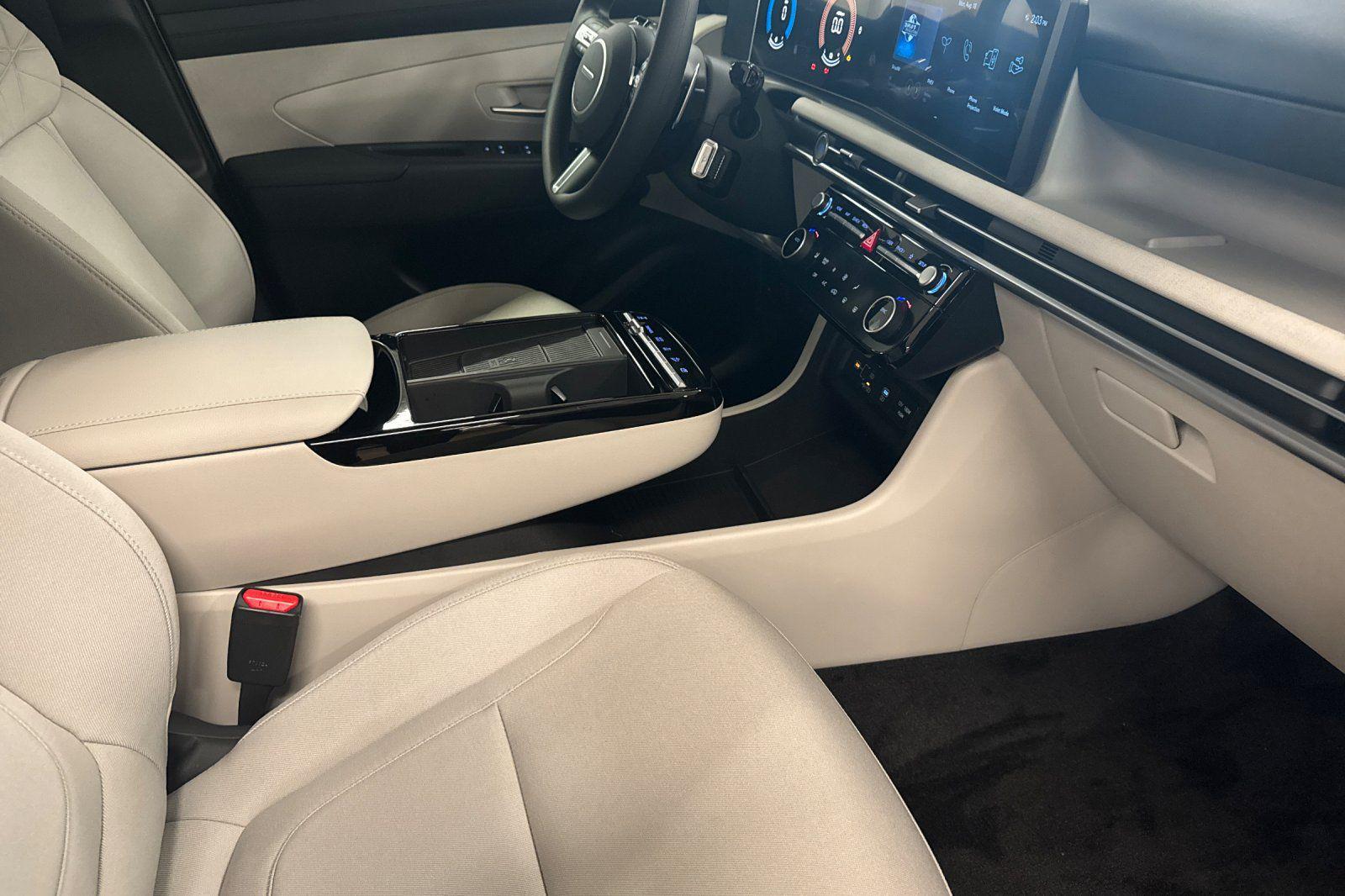 2025 Hyundai Tucson SEL - Photo 16