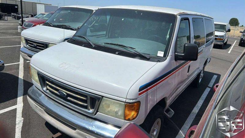 2003 Ford E-350 Super Duty XLT for sale in Yakima, WA
