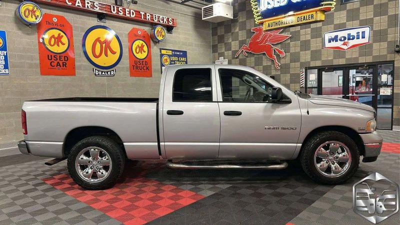 2004 Dodge Ram 1500 SLT/Laramie