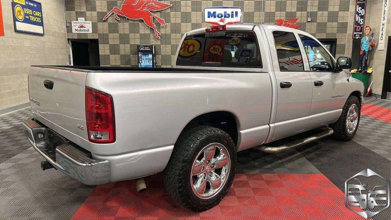 2004 Dodge Ram 1500 SLT/Laramie