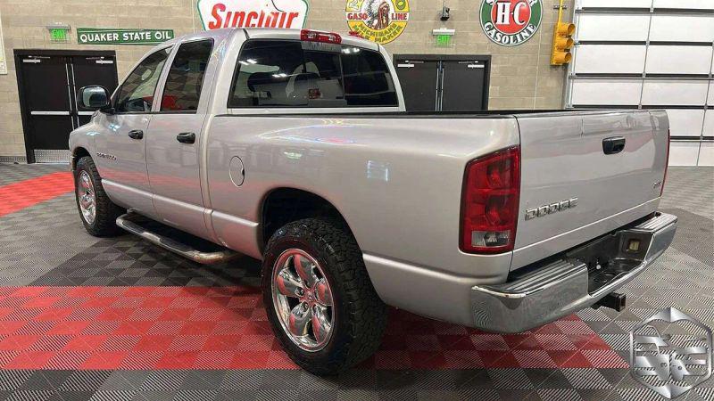 2004 Dodge Ram 1500 SLT/Laramie
