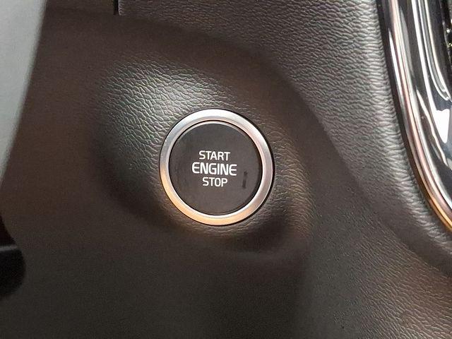 2026 Volvo XC40 B5 Core