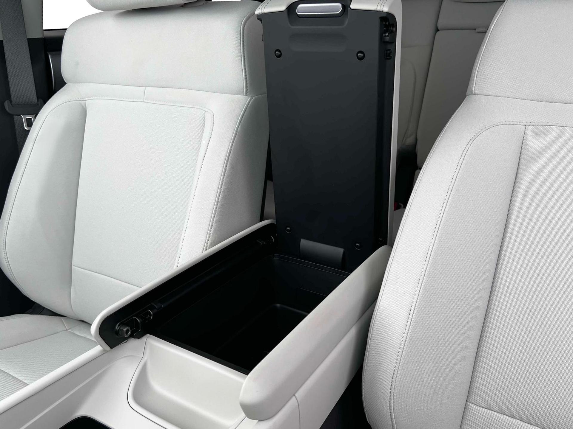 2026 Hyundai Santa Fe SE - Photo 18