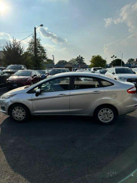 2016 Ford Fiesta S