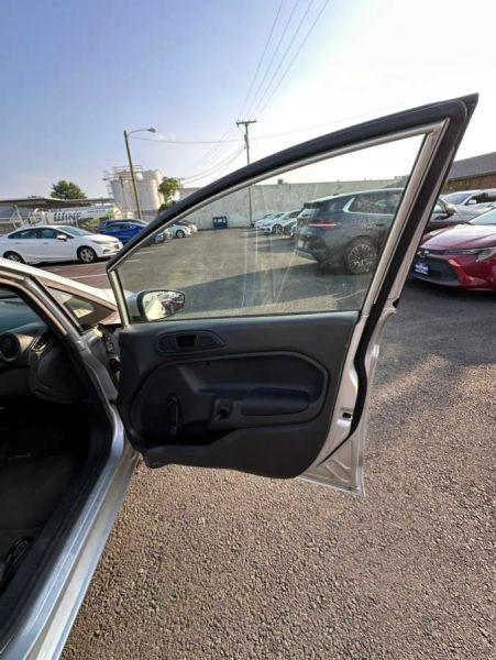 2016 Ford Fiesta S