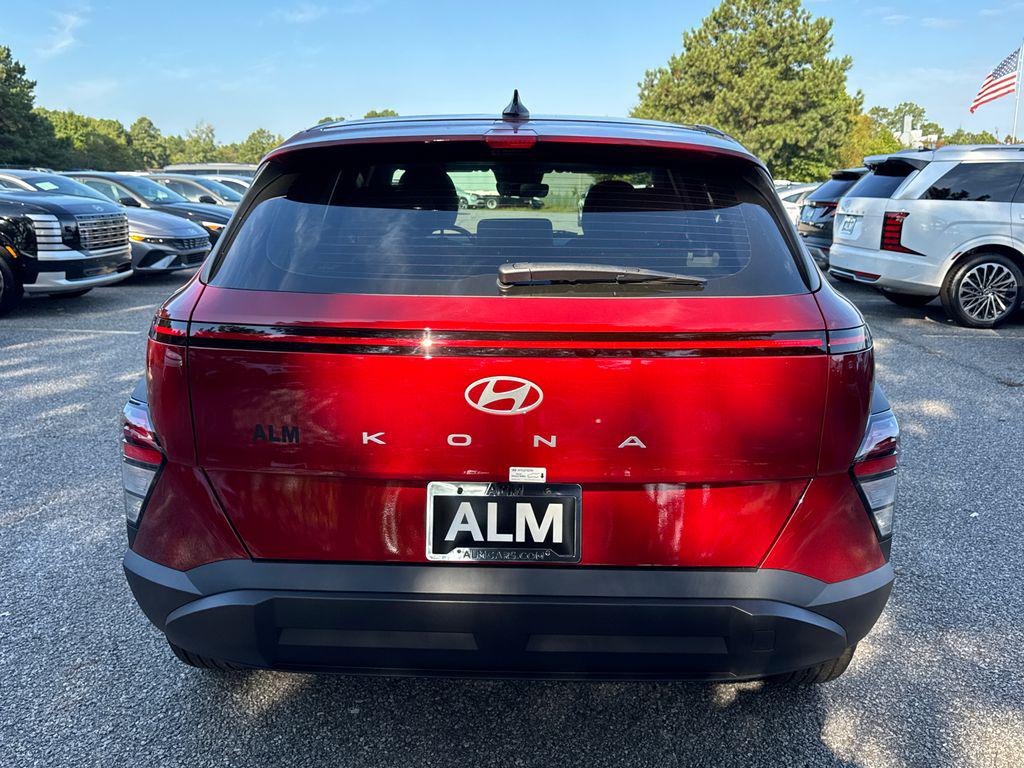 2026 Hyundai Kona SE photo 4