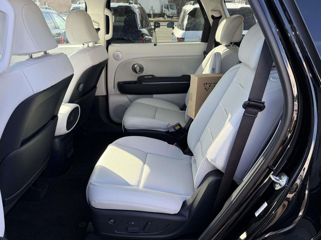 2026 Hyundai Palisade Calligraphy - Photo 15