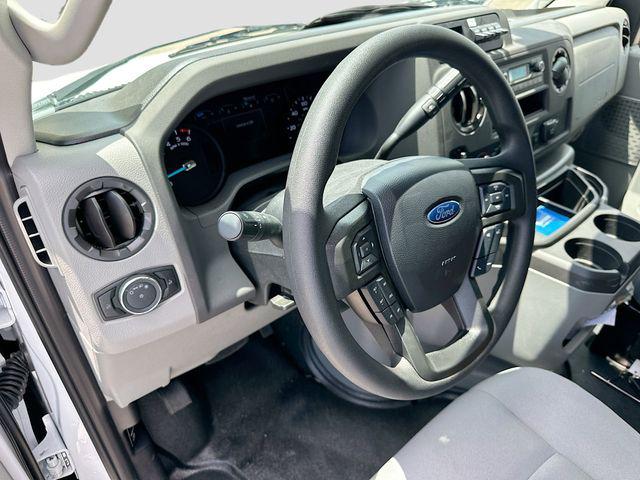 2026 Ford E-350 Cutaway Base