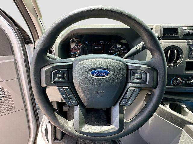 2026 Ford E-350 Cutaway Base