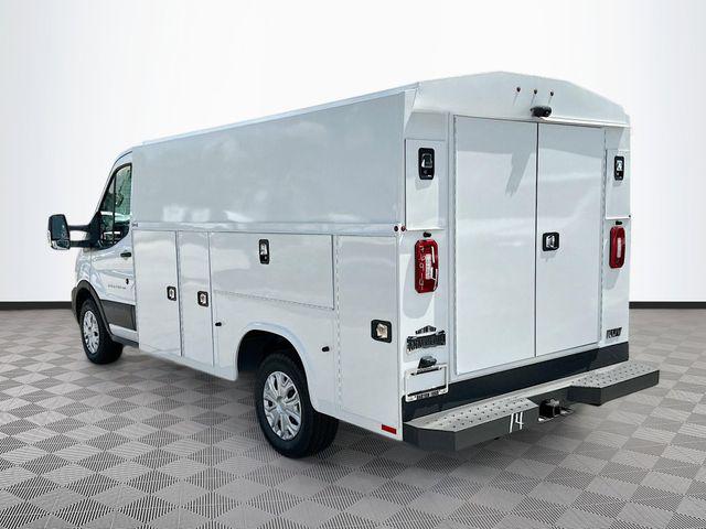 2024 Ford Transit Cutaway Base