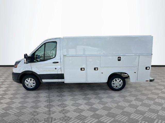 2024 Ford Transit Cutaway Base