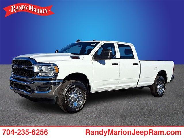 2023 RAM 2500 Tradesman Crew Cab 4x4 8 Box