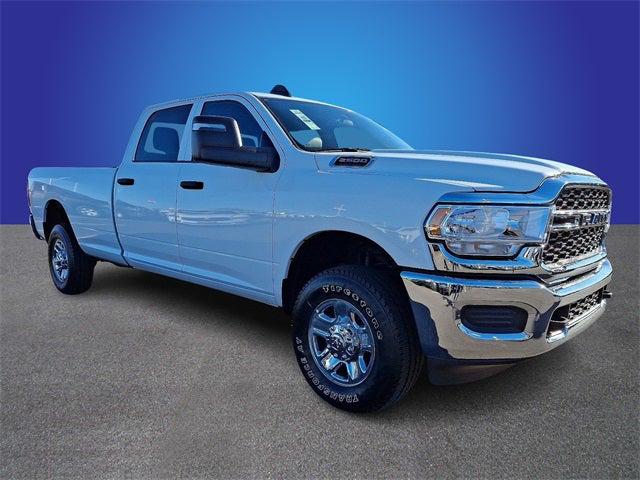 2023 RAM 2500 Tradesman Crew Cab 4x4 8 Box